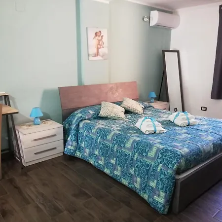 Siracusa Holiday House *