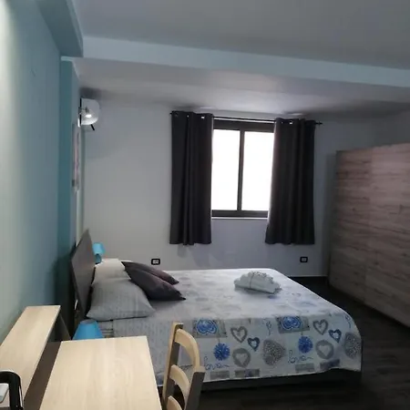 Siracusa Holiday House ゲストハウス 3*