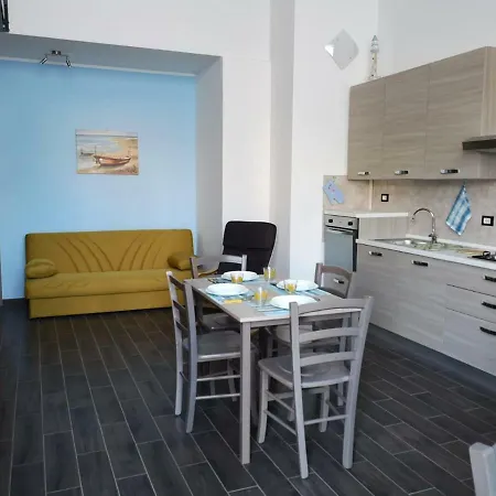 Siracusa Holiday House 3* シラクーサ