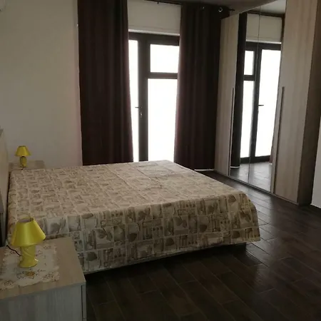 Siracusa Holiday House 3* シラクーサ